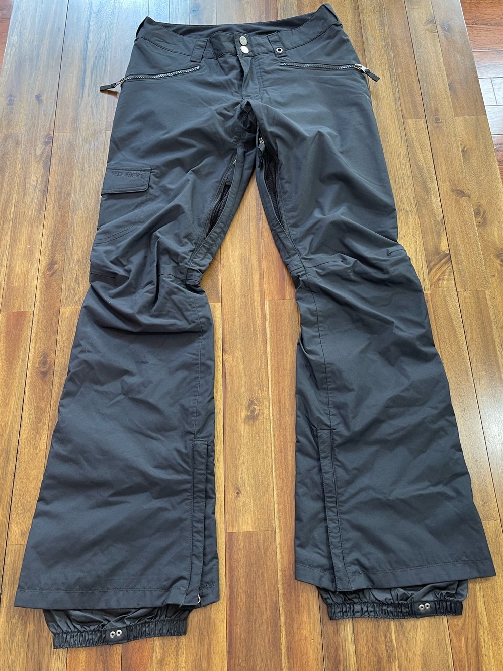 Burton The White Collection. Women’s Snowboarding Pants Size Small